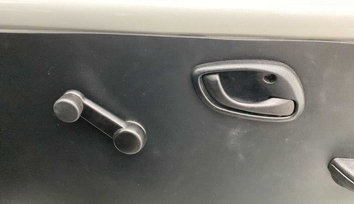 2021 Maruti Eeco 7 STR, Petrol, Manual, 13,783 km, Driver Side Door Panels Control