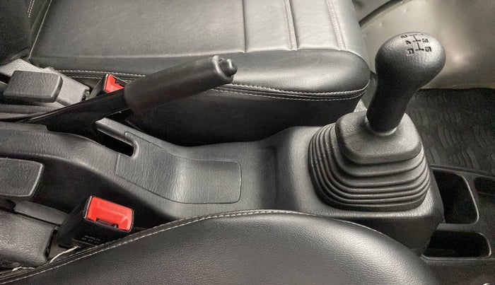 2021 Maruti Eeco 7 STR, Petrol, Manual, 13,783 km, Gear Lever