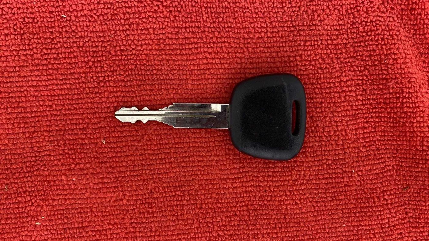 2021 Maruti Eeco 7 STR, Petrol, Manual, 13,783 km, Key Close Up