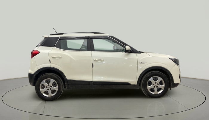 2020 Mahindra XUV300 W6 1.2 PETROL, Petrol, Manual, 40,924 km, Right Side View