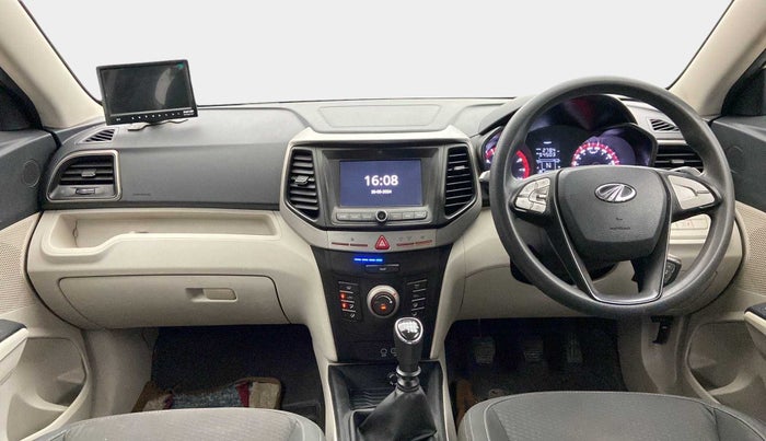 2020 Mahindra XUV300 W6 1.2 PETROL, Petrol, Manual, 40,924 km, Dashboard