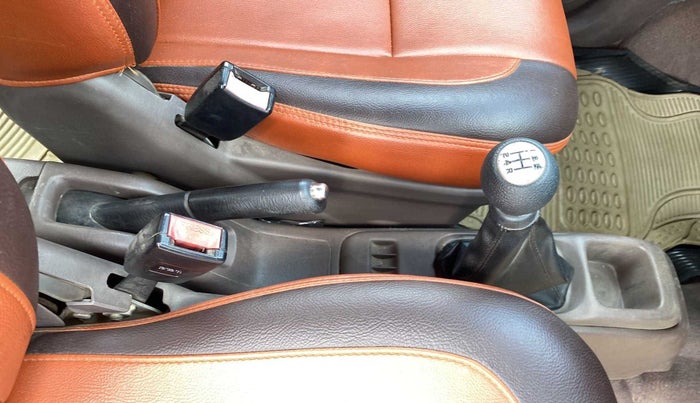 2011 Maruti Zen Estilo VXI, Petrol, Manual, 69,568 km, Gear Lever