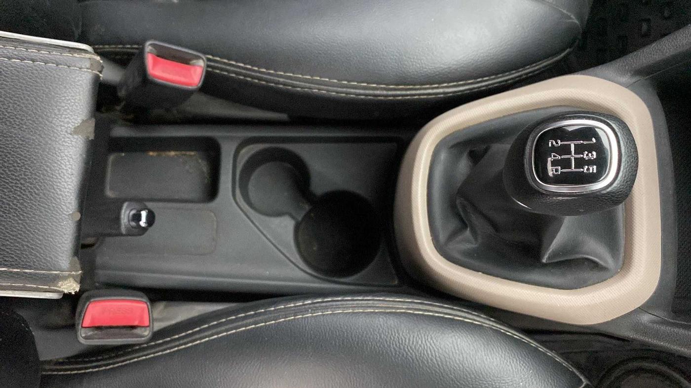 2019 Hyundai Grand i10 SPORTZ 1.2 KAPPA VTVT, Petrol, Manual, 53,131 km, Gear Lever