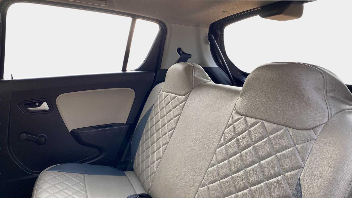 2019 Maruti Alto LXI, Petrol, Manual, 10,736 km, Right Side Rear Door Cabin