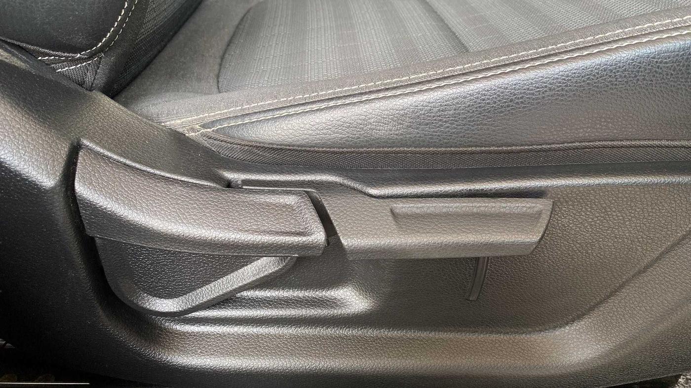 2022 KIA SONET HTK PLUS 1.0 IMT, Petrol, Manual, 8,535 km, Driver Side Adjustment Panel