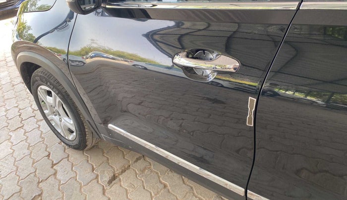 2022 KIA SONET HTK PLUS 1.0 IMT, Petrol, Manual, 8,535 km, Front passenger door - Minor scratches