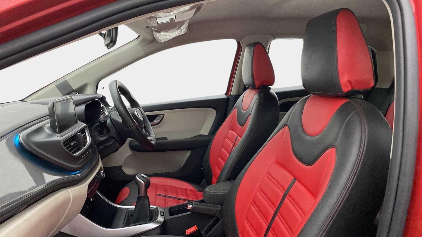 2021 Tata ALTROZ XZ PETROL, CNG, Manual, 53,218 km, Right Side Front Door Cabin