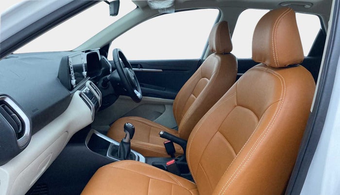 2021 KIA SONET HTX PLUS 1.0 IMT, Petrol, Manual, 28,418 km, Right Side Front Door Cabin
