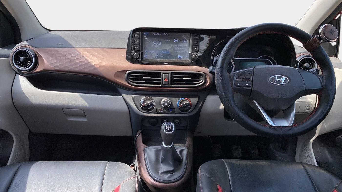 2020 Hyundai AURA SX 1.2, Petrol, Manual, 21,521 km, Dashboard