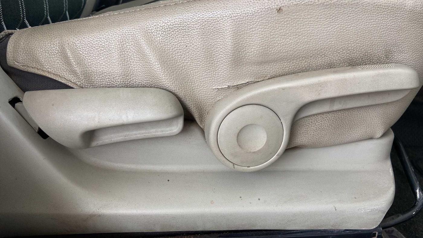 2015 Maruti Celerio ZXI (O), Petrol, Manual, 87,931 km, Driver Side Adjustment Panel