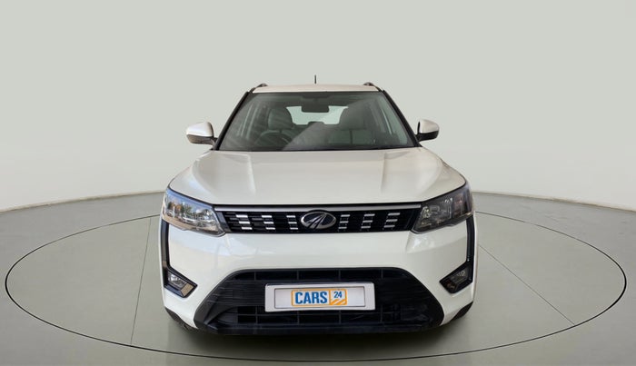 2020 Mahindra XUV300 W6 1.2 PETROL, Petrol, Manual, 20,923 km, Front