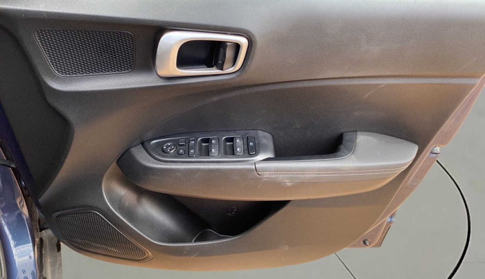 2021 Hyundai VENUE SX 1.0 (O) TURBO IMT, Petrol, Manual, 18,020 km, Driver Side Door Panels Control