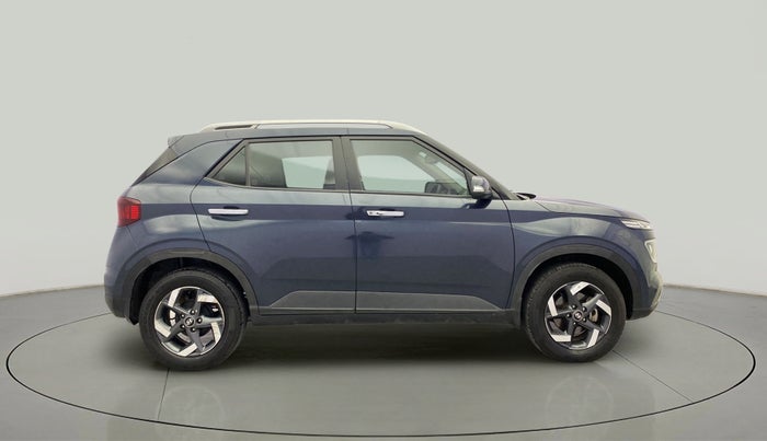 2019 Hyundai VENUE SX(O) 1.4 CRDI, Diesel, Manual, 57,324 km, Right Side View