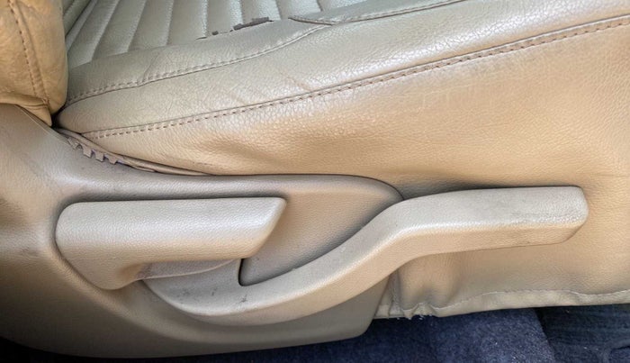 2016 Honda Amaze 1.2L I-VTEC S, Petrol, Manual, 47,399 km, Driver Side Adjustment Panel