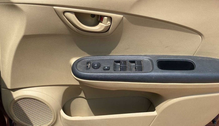 2016 Honda Amaze 1.2L I-VTEC S, Petrol, Manual, 47,399 km, Driver Side Door Panels Control