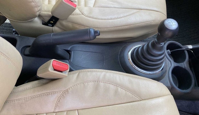 2016 Honda Amaze 1.2L I-VTEC S, Petrol, Manual, 47,399 km, Gear Lever