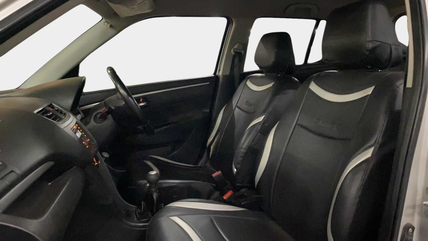 2013 Maruti Swift VXI, Petrol, Manual, 49,806 km, Right Side Front Door Cabin