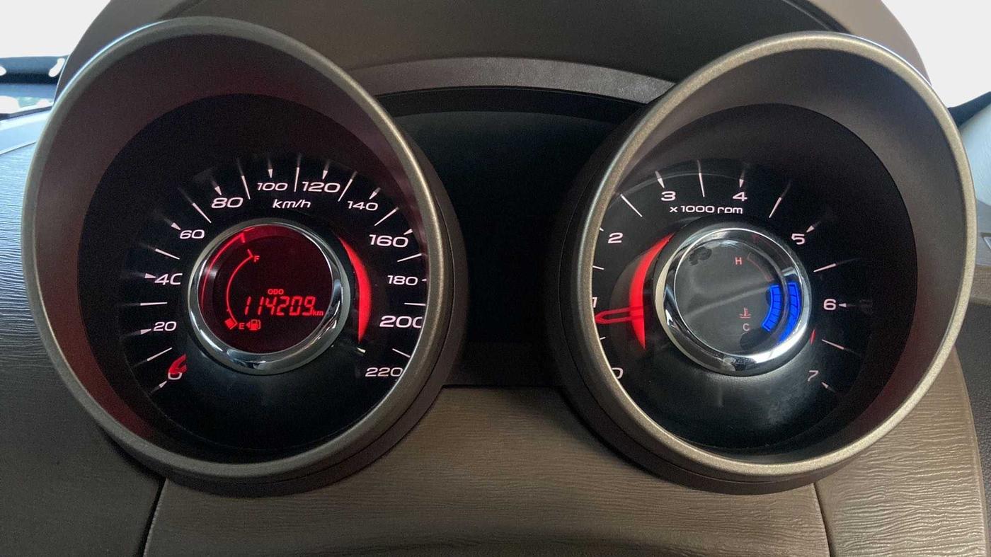2014 Mahindra XUV500 W6, Diesel, Manual, 1,14,184 km, Odometer Image