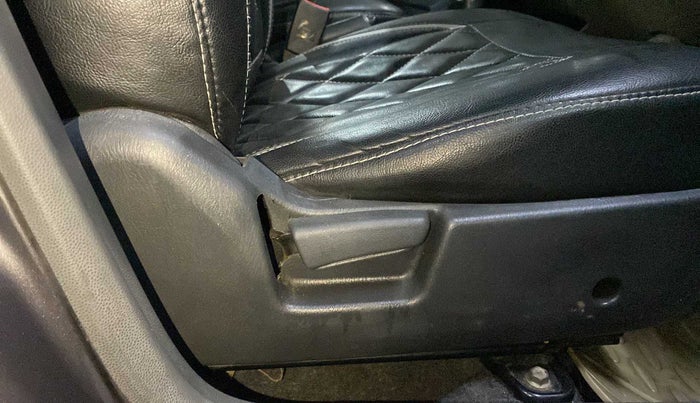 2015 Maruti Alto K10 VXI, Petrol, Manual, 44,829 km, Driver Side Adjustment Panel
