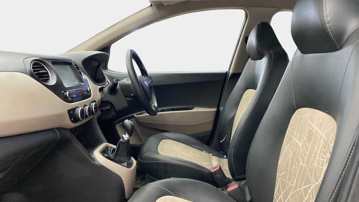 2020 Hyundai Grand i10 SPORTZ 1.2 KAPPA VTVT, Petrol, Manual, 56,384 km, Right Side Front Door Cabin