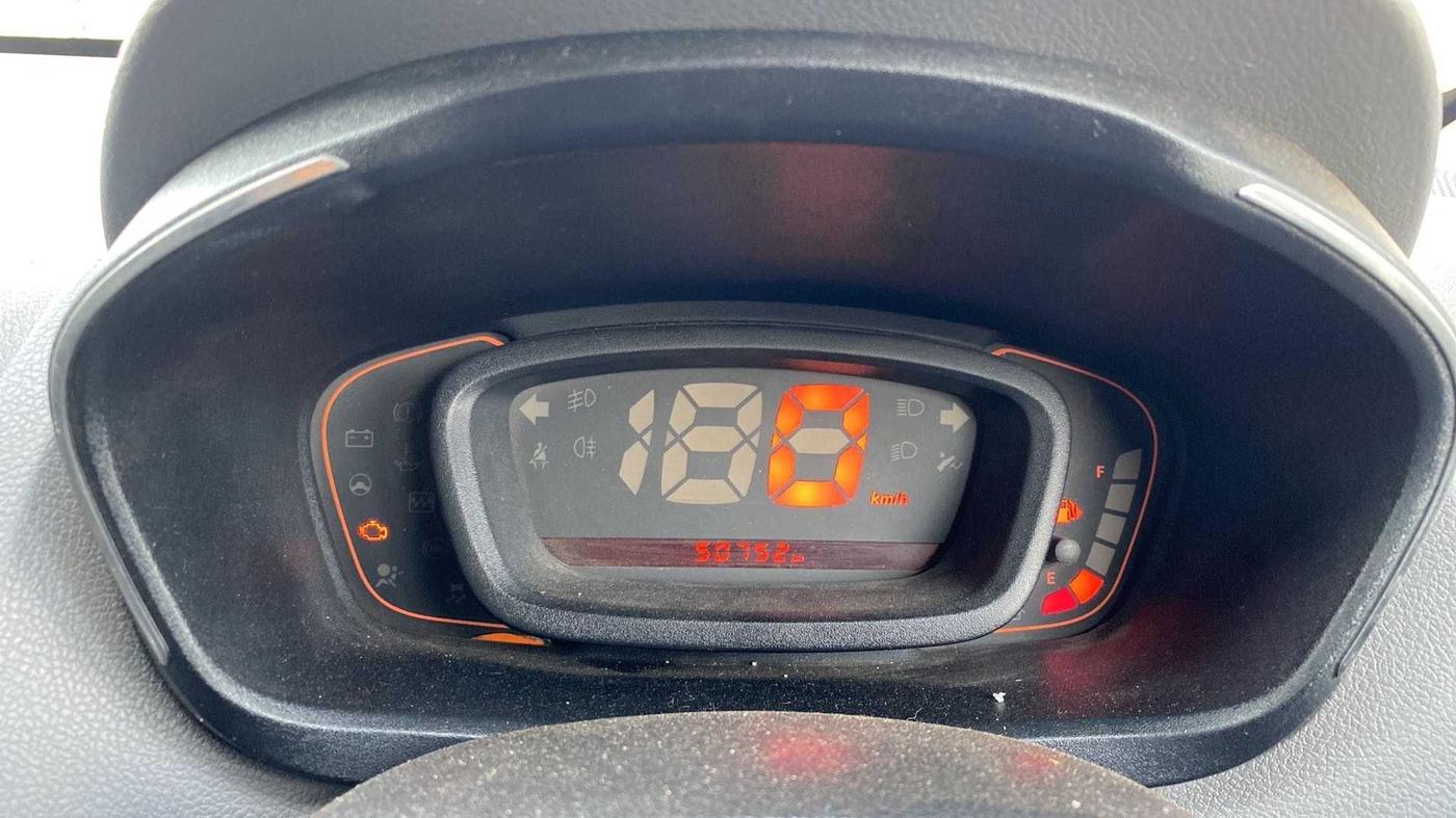 2018 Renault Kwid RXT 1.0 (O), Petrol, Manual, 50,743 km, Odometer Image