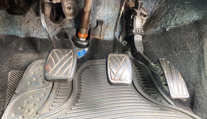 2018 Maruti Baleno ZETA PETROL 1.2, Petrol, Manual, 49,244 km, Pedals