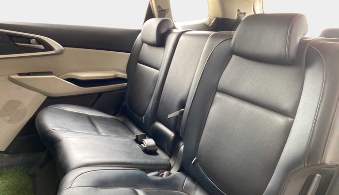 2022 KIA CARENS PREMIUM 1.4 PETROL 7 STR, Petrol, Manual, 19,659 km, Right Side Rear Door Cabin