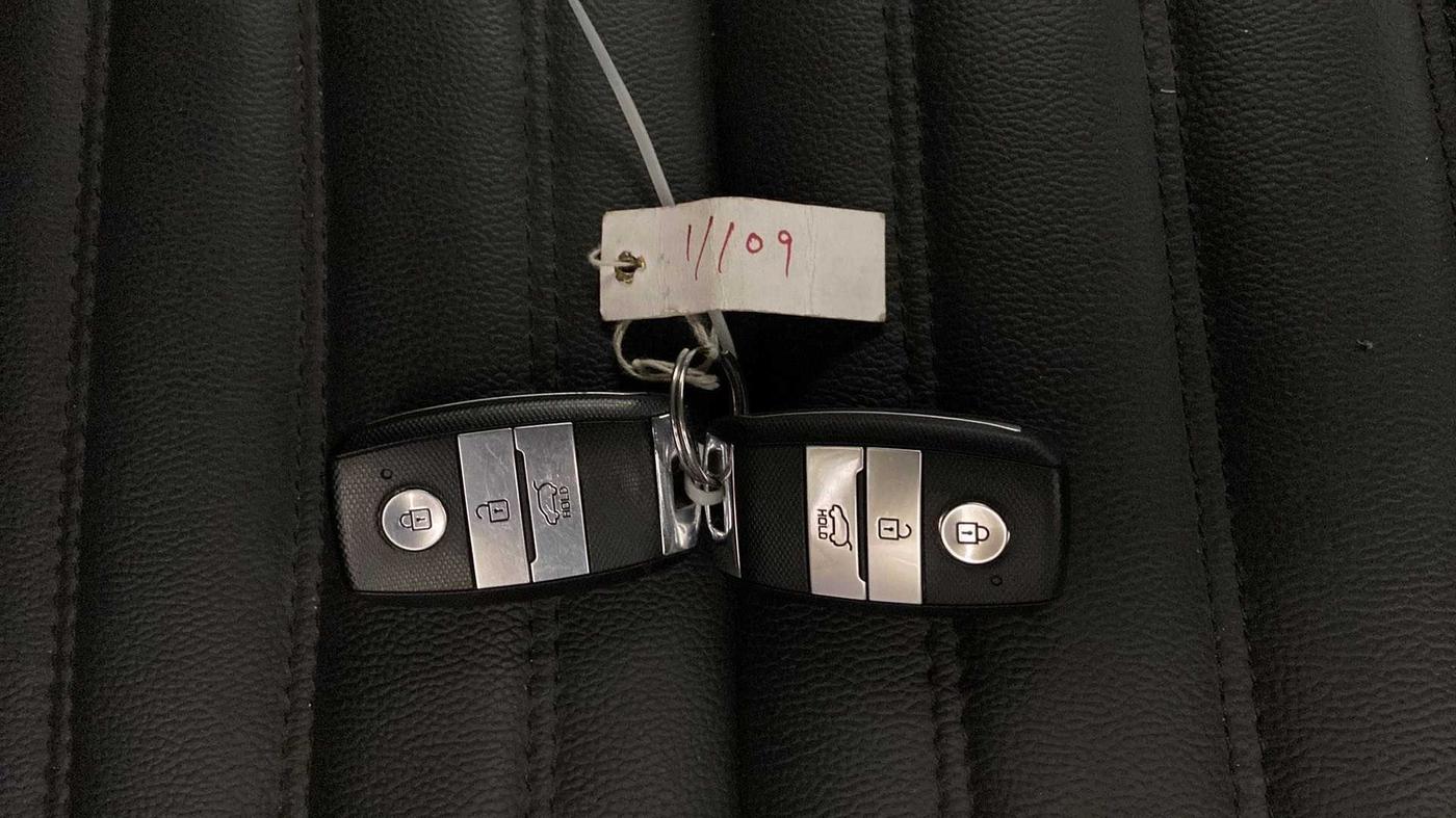 2019 KIA SELTOS HTK PLUS 1.5, Petrol, Manual, 27,143 km, Key Close Up
