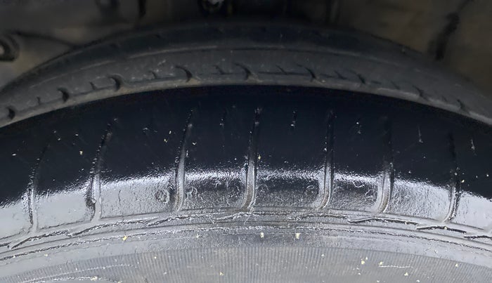 2011 Honda City S MT PETROL, Petrol, Manual, 60,099 km, Left Front Tyre Tread
