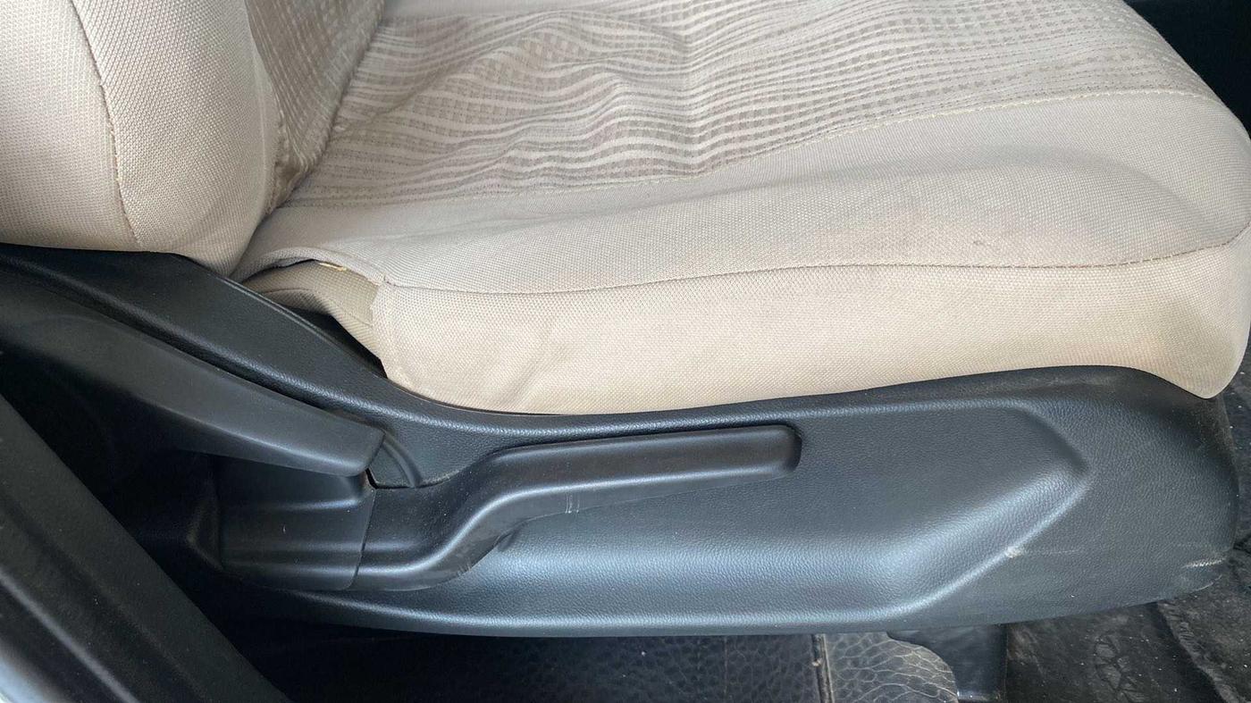 2019 Honda Amaze 1.2L I-VTEC V, CNG, Manual, 48,713 km, Driver Side Adjustment Panel