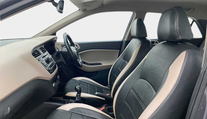 2015 Hyundai Elite i20 SPORTZ 1.2, Petrol, Manual, 1,00,116 km, Right Side Front Door Cabin