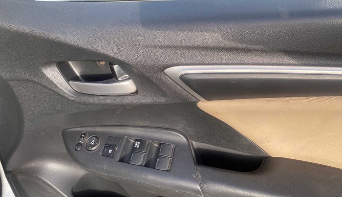 2018 Honda Jazz 1.2L I-VTEC V AT, Petrol, Automatic, 47,400 km, Driver Side Door Panels Control