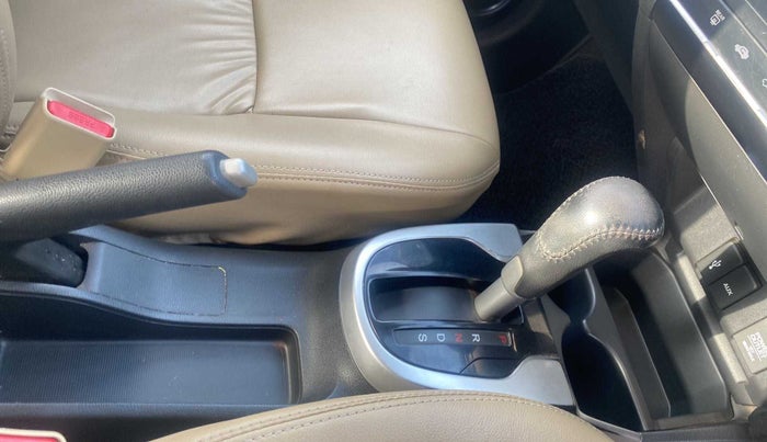 2018 Honda Jazz 1.2L I-VTEC V AT, Petrol, Automatic, 47,400 km, Gear Lever