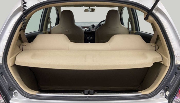 2013 Honda Brio VX MT, Petrol, Manual, 49,918 km, Boot Inside