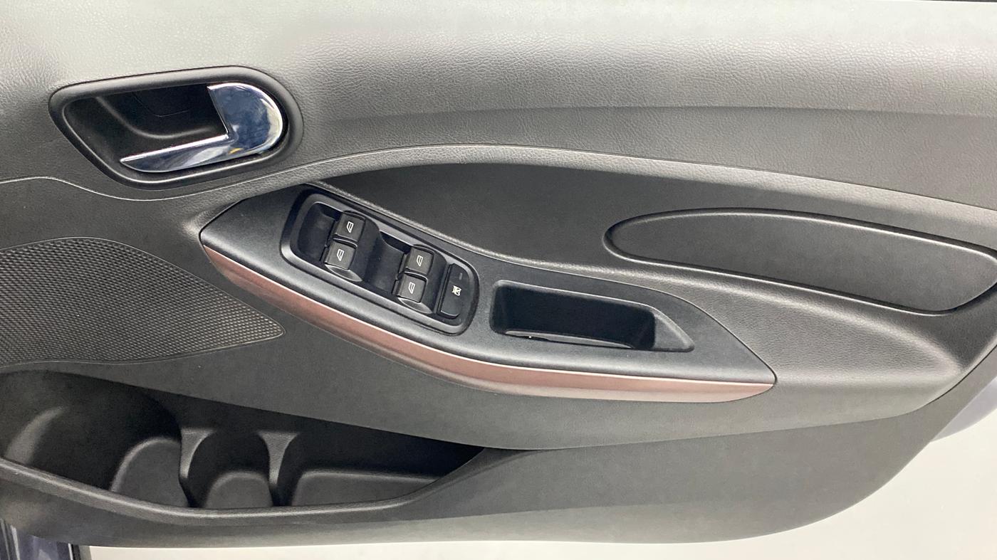 2019 Ford FREESTYLE TITANIUM 1.2 TI-VCT MT, Petrol, Manual, 11,577 km, Driver Side Door Panels Control