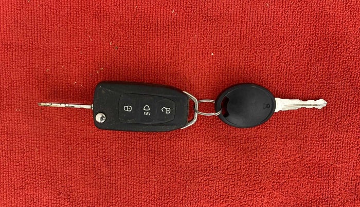 2018 Tata Tiago XZ PETROL, Petrol, Manual, 41,492 km, Key Close Up