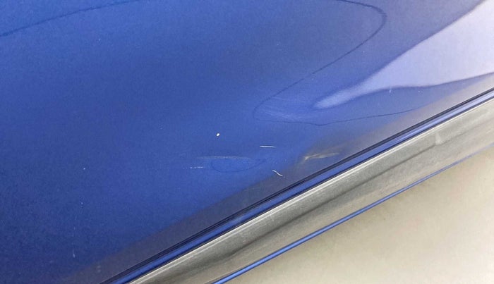2019 Renault Kwid CLIMBER 1.0, Petrol, Manual, 51,288 km, Front passenger door - Slightly dented