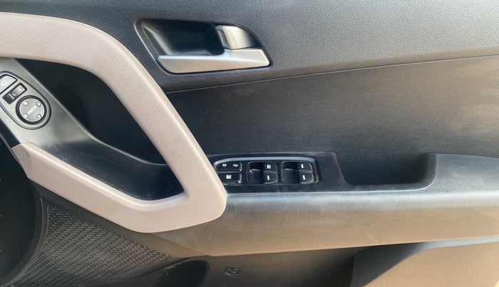 2018 Hyundai Creta SX 1.6 PETROL, Petrol, Manual, 80,817 km, Driver Side Door Panels Control