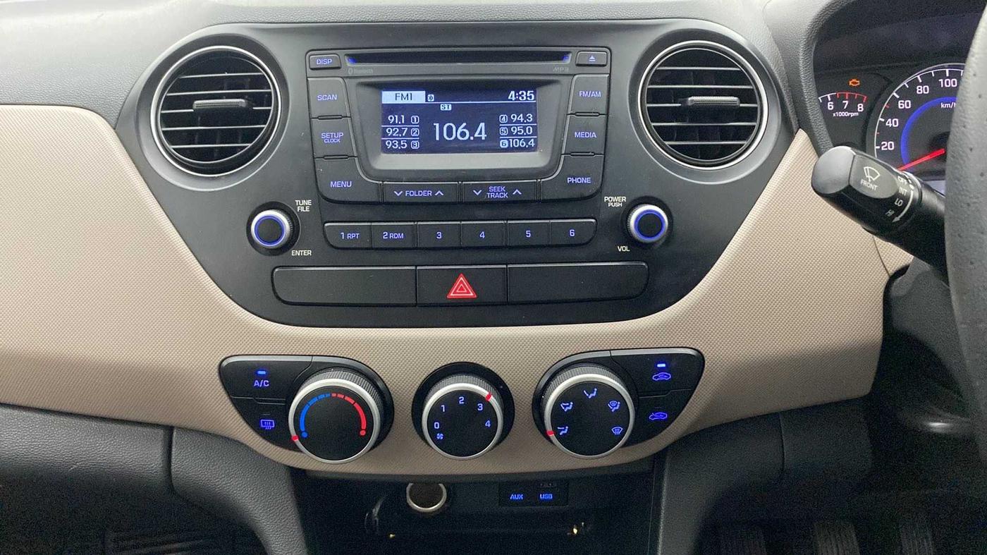 2015 Hyundai Grand i10 SPORTZ 1.2 KAPPA VTVT, Petrol, Manual, 46,926 km, Air Conditioner