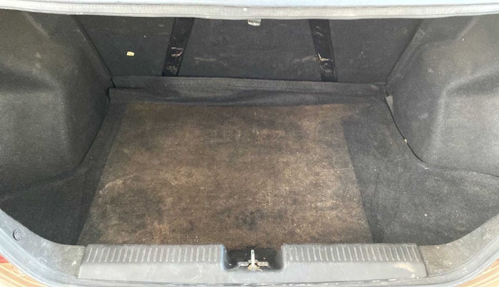 2017 Maruti Dzire VXI AMT, Petrol, Automatic, 21,576 km, Boot Inside