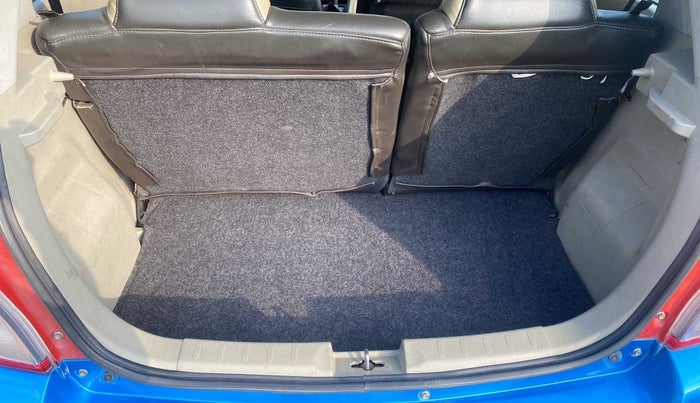 2014 Maruti Celerio VXI, Petrol, Manual, 96,979 km, Dicky (Boot door) - Parcel tray missing