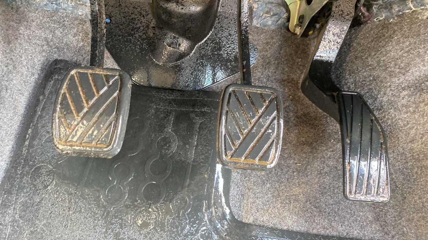 2014 Maruti Celerio VXI, Petrol, Manual, 96,979 km, Pedals