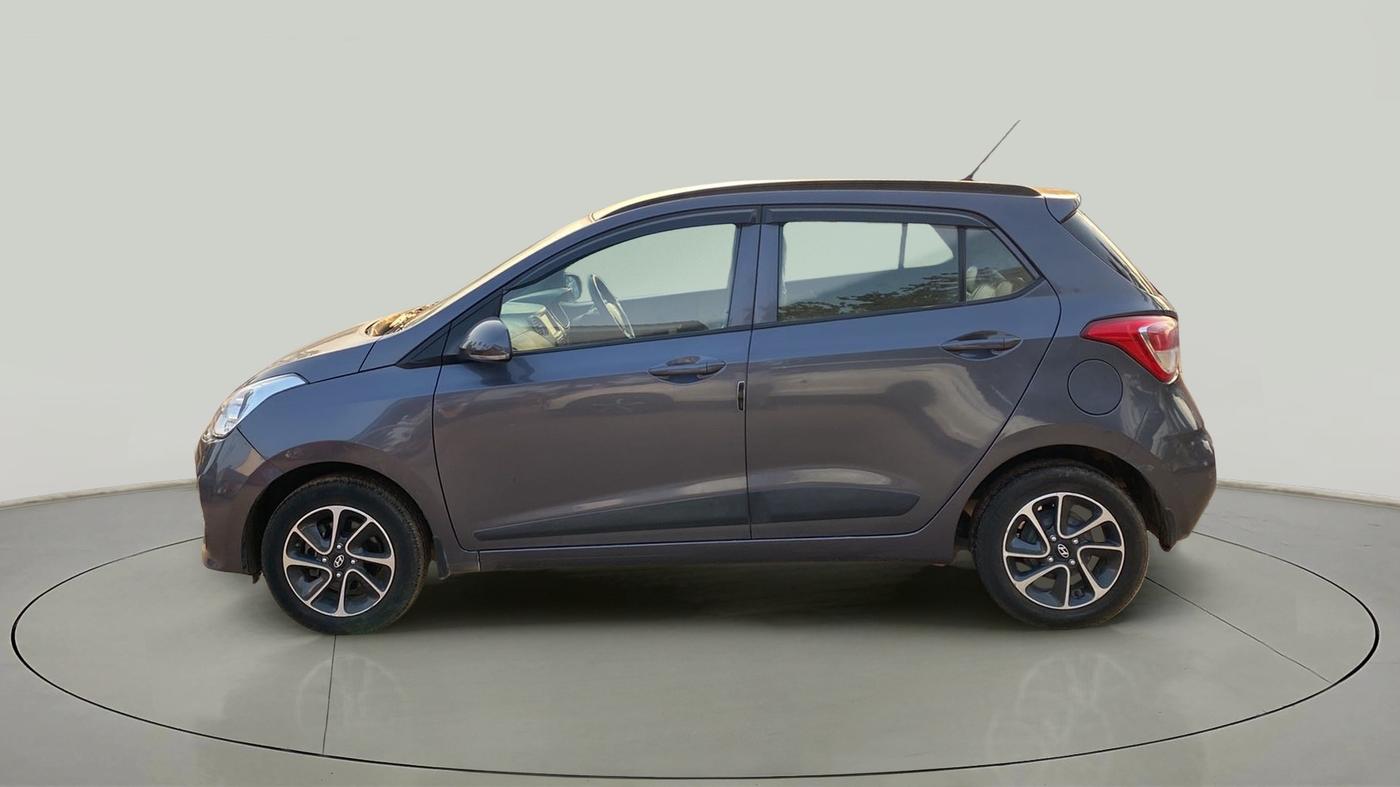 2017 Hyundai Grand i10 SPORTZ (O) AT 1.2 KAPPA VTVT, Petrol, Automatic, 46,125 km, Left Side