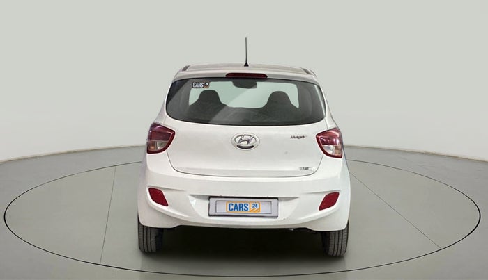 2016 Hyundai Grand i10 MAGNA 1.2 KAPPA VTVT, Petrol, Manual, 35,832 km, Back/Rear