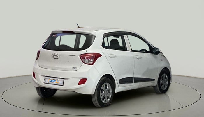 2016 Hyundai Grand i10 MAGNA 1.2 KAPPA VTVT, Petrol, Manual, 35,832 km, Right Back Diagonal