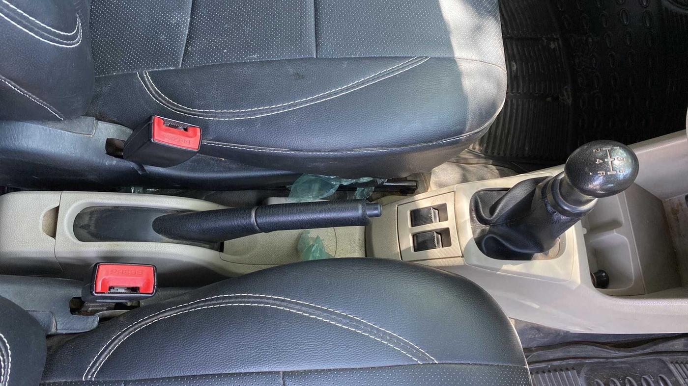 2019 Maruti Alto LXI, Petrol, Manual, 59,040 km, Gear Lever