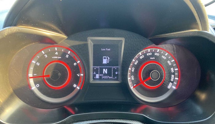 2022 Mahindra XUV300 W6 1.2 PETROL AMT, Petrol, Automatic, 14,205 km, Odometer Image