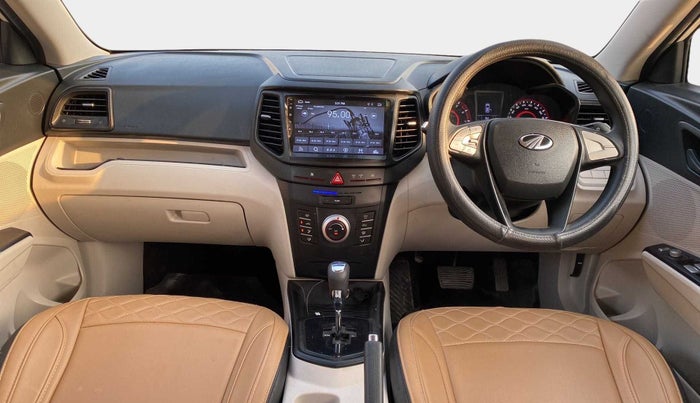 2022 Mahindra XUV300 W6 1.2 PETROL AMT, Petrol, Automatic, 14,205 km, Dashboard