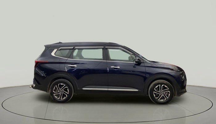 2022 KIA CARENS LUXURY PLUS 1.4 PETROL 6 STR, Petrol, Manual, 24,378 km, Right Side View