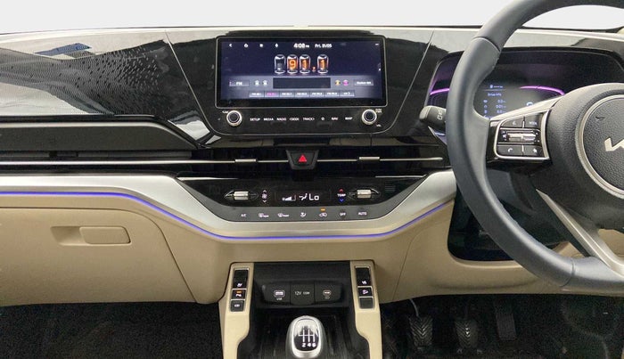 2022 KIA CARENS LUXURY PLUS 1.4 PETROL 6 STR, Petrol, Manual, 24,378 km, Air Conditioner